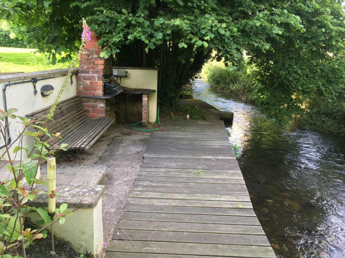 Maesbury Riverside Oswestry Exteriör bild
